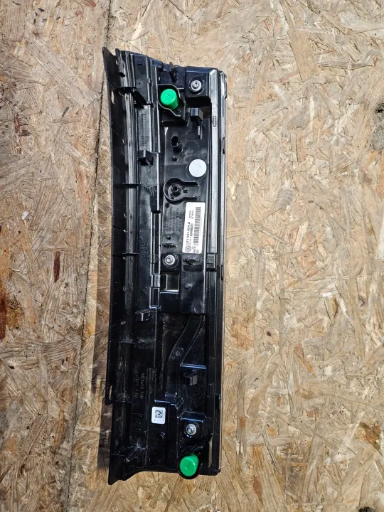VW Tiguan III Faixa LED Grade Direita OEM 571941654A image 3
