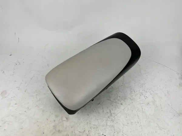 Accoudoir console Toyota Mirai OEM 5881862010 image 2