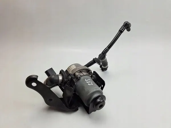 IMUPUMPPU AUDI RS5 8T 4.2 FSI CFS COUPE QUATTRO 8E0927317H image 2