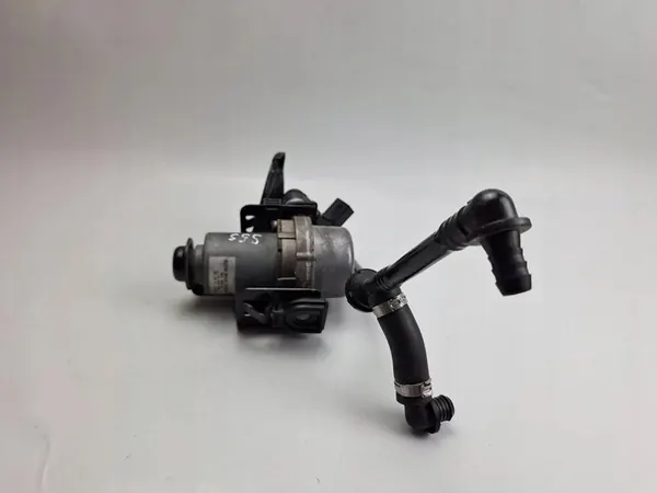 IMUPUMPPU AUDI RS5 8T 4.2 FSI CFS COUPE QUATTRO 8E0927317H image 8