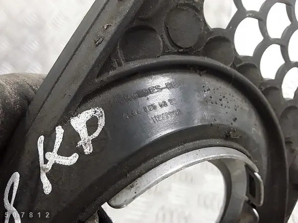 Rejilla Mercedes C Class W204 2009 a2048850253 image 5