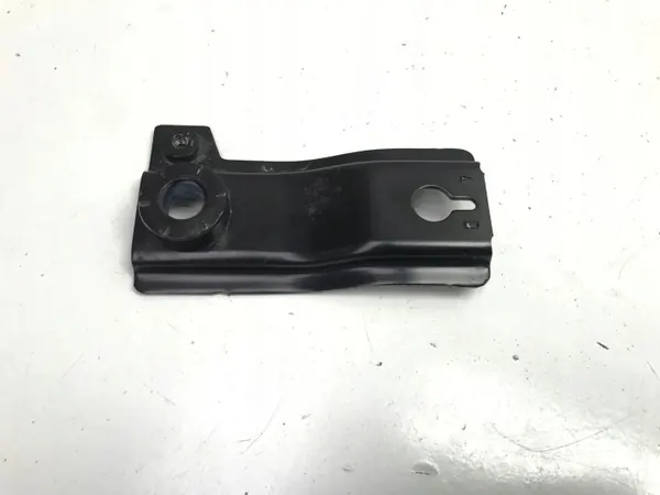 OEM GKU43359 etuoikea jousituskiinnike image 2