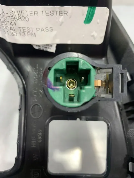 Consola central Jeep Compass OEM FBZ18518 Usado image 4