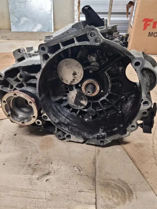 Volkswagen OE 02Q301103G Manuaalivaihteisto image 3