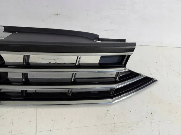 VW Passat B8 Front Grill 19- OEM 3G0853651 image 6