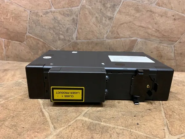 Begagnad Mercedes CD-byttare OEM A2038209089 image 9