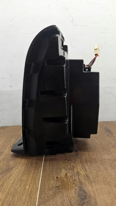 Mitsubishi Outlander II Subwoofer OEM 8720A012 image 6