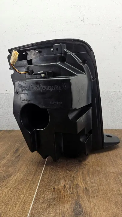 Mitsubishi Outlander II Subwoofer OEM 8720A012 image 7