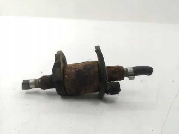 Bomba de combustível BMW 7 E65/E66 OEM 8379677 - Usado image 4