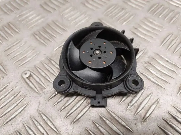 Audi A8 S8 D4 Voor rechts OEM 62960070 - Gebruikt image 2