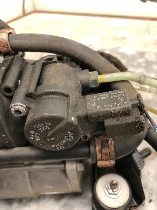 Compressor Suspensão Ar Mercedes OEM A2123200404 image 8
