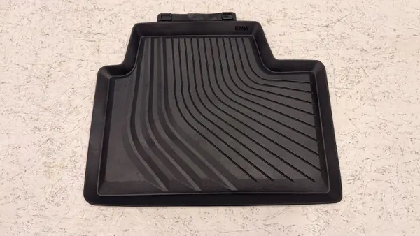 BMW OEM 2461168 rubber vloermatten set voor G20 G21 G22 G23 G26 image 10