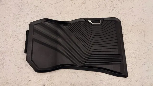 BMW OEM 2461168 rubber vloermatten set voor G20 G21 G22 G23 G26 image 7