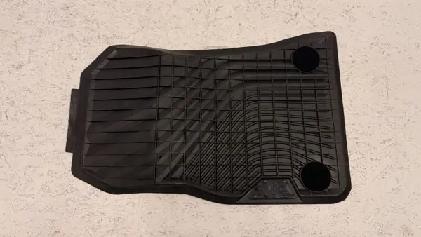 BMW OEM 2461168 rubber vloermatten set voor G20 G21 G22 G23 G26 image 8