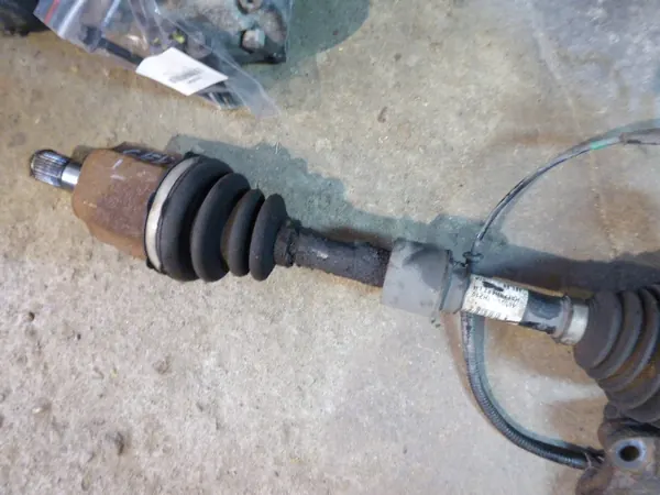 KIA CEED I 06-09 Vänster Kort Axel Styrknut 1.6 CRDI image 4