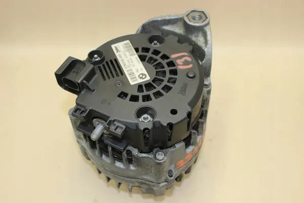BMW 3 F31 F30 Vaihtovirtageneraattori 7823343 image 3