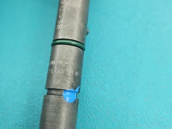 Iniettore Audi A4 B5 2.5 TDI OEM 059130202B image 3