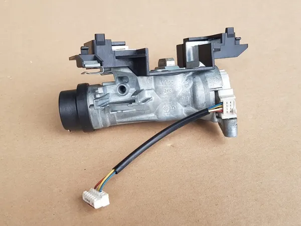 Sytytyskytkin + Avain / VW Audi Seat Skoda / 1K0905851B image 5