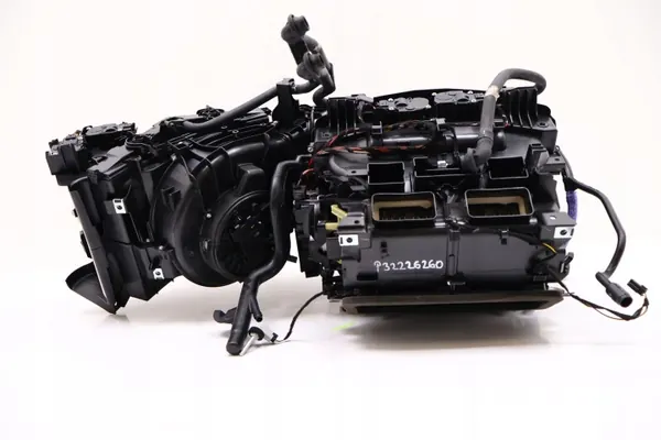 Volvo V60 II Lämmitysydin OEM P32226260 - Käytetty image 4