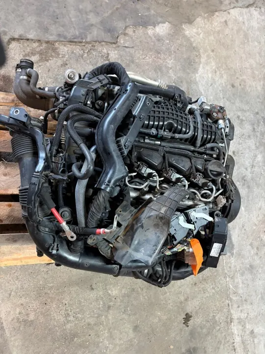 Motor Completo Volvo D5 D4204T11/T23 - Usado image 4