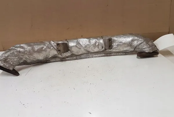Jaguar XF X250 Pakoputken pidike OEM 090518B image 2