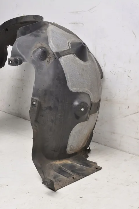 BMW F46 Front Right Wheel Arch 1106682 image 2