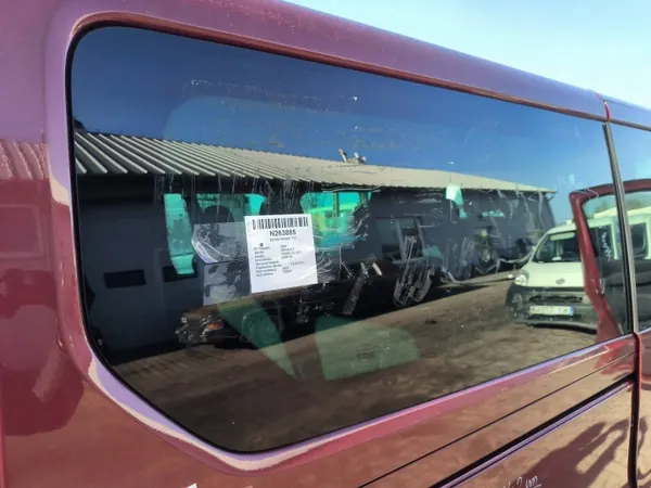 Vitre arrière droite OEM TRAFICIIISZYBAPT pour Renault Trafic III image 5