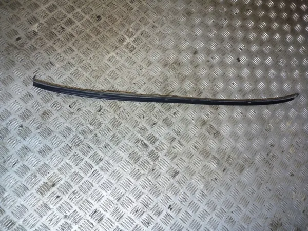 Kattotiiviste OEM ADRETRGRTEG Chevrolet Corvette C5:lle image 2