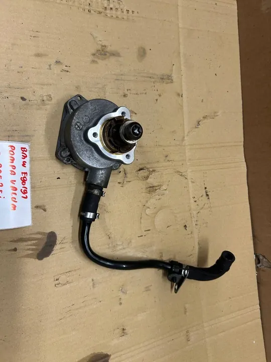 BMW OE 7519457 imupumppu image 3