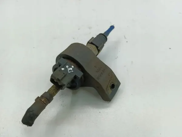 Mercedes-Benz Bränslepump OEM AMD161729 för Vito Viano image 3