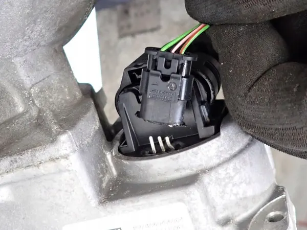 Ohjauspylväs OEM 6885887 UF BMW 2-sarja F45/F46 image 9