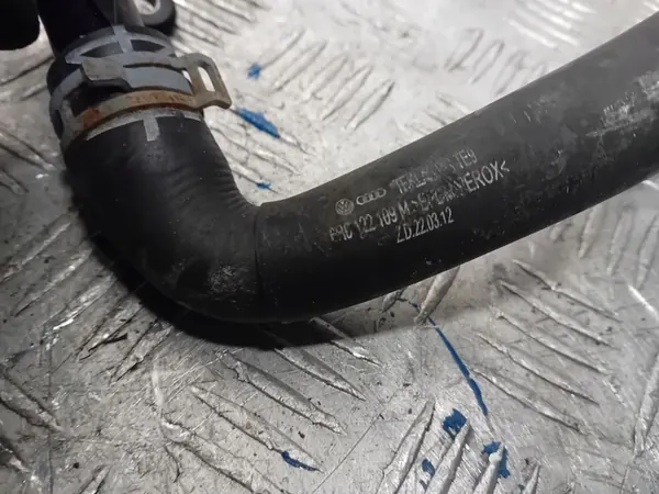 IBIZA IV 1.4TSI Vesiputki 04E121070AC image 2