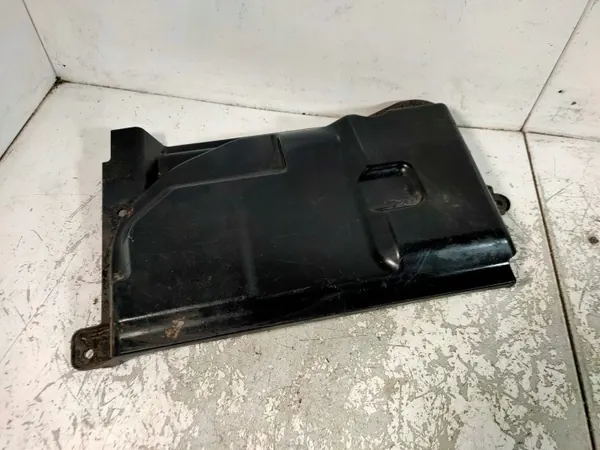 Hyundai Getz Jäähdyttimen Ritilä OEM 253211C000 image 2