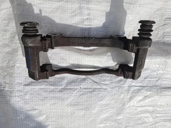 Klemmhalterung Ford Mondeo Mk3 OEM 1S71-2B134-AC image 5