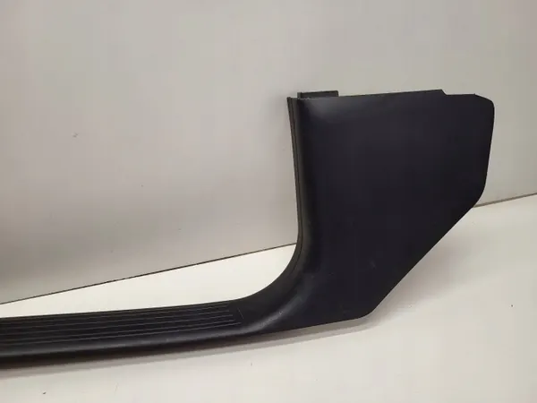 Mercedes A1666809703 Couvre-bas de portière gauche image 3