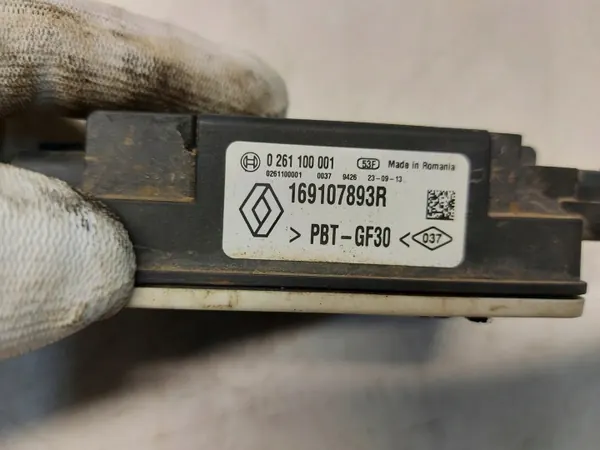 Módulo controlador bomba combustible Renault Master III 169107893R image 3