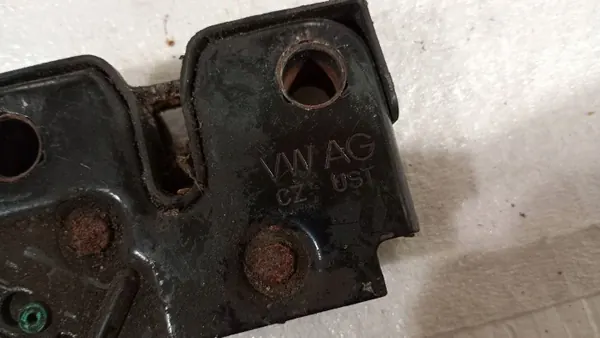 OEM 1Z0953236 Cierre Capó - Skoda Octavia Mk2 04-08 image 6