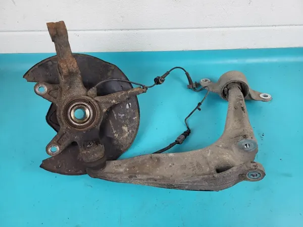OEM PRKA11422165616 Rechter Draaipunt & Draagarm image 2