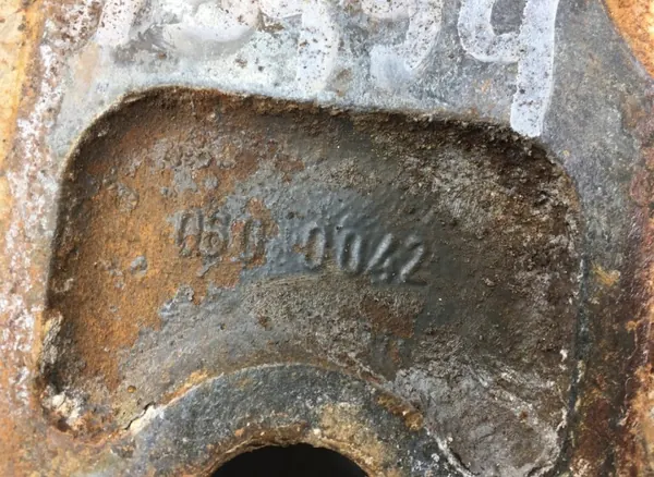 OEM 20726300 Volvo Soporte Amortiguador, Izquierdo Bajo image 3