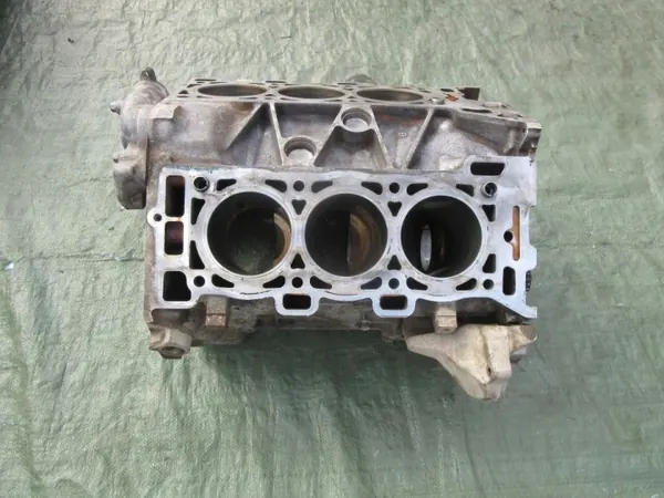 Moottorilohko OEM 10HMC Chevrolet Captiva 3.2i:lle image 4