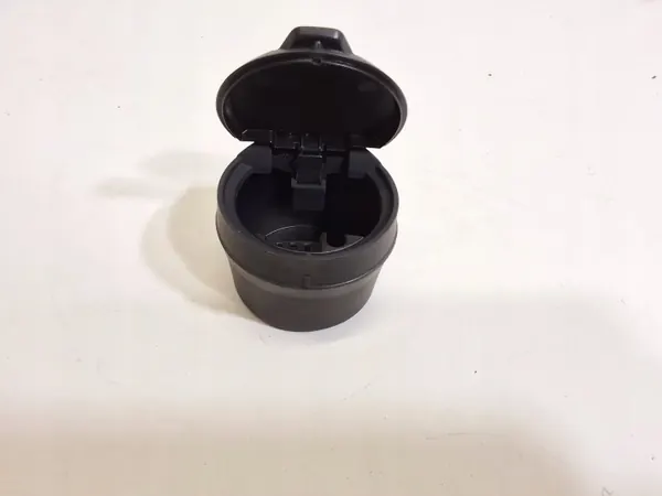 SA854 OEM LED Auto-Aschenbecher mit Licht - Gebraucht image 2