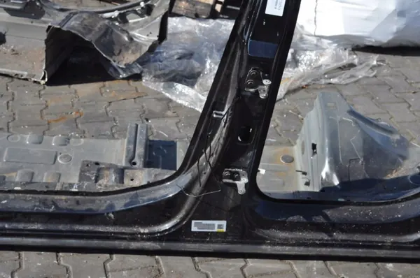 OEM 423050 Vänster Lång Tröskel för Citroen C4 X Sedan image 3