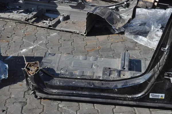 OEM 423050 Vänster Lång Tröskel för Citroen C4 X Sedan image 4