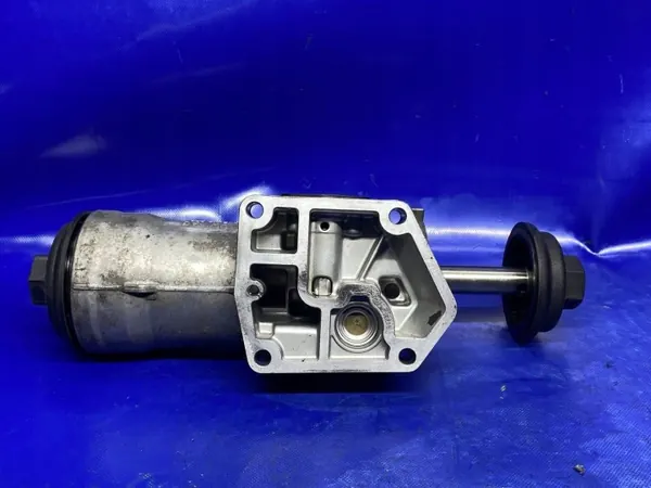 Begagnad Oljefilterbas OEM 045115389K för VW Sharan image 7