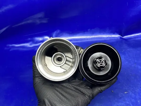 Begagnad Oljefilterbas OEM 045115389K för VW Sharan image 8