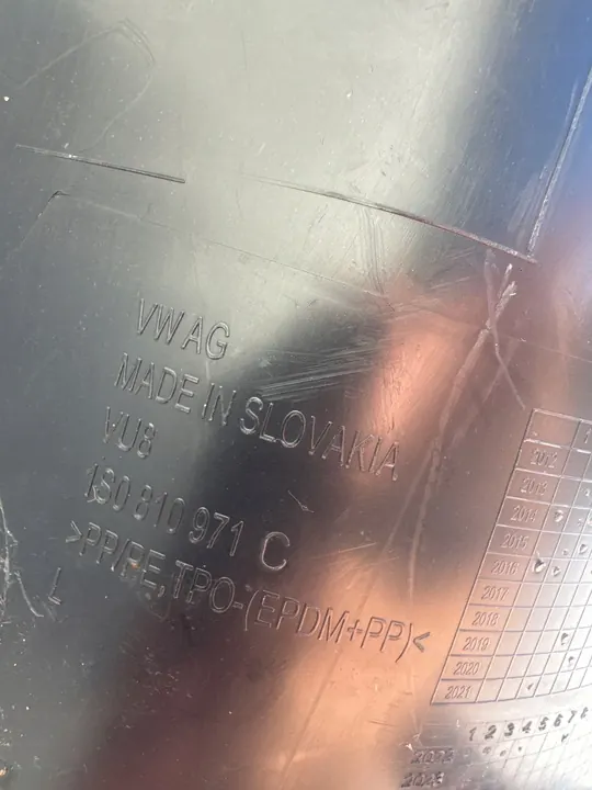 Left Rear Wheel Arch VW UP 1S0810971C image 4