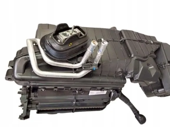 Núcleo de aquecimento Audi A4 B9 OEM BZ89289 - Usado image 4