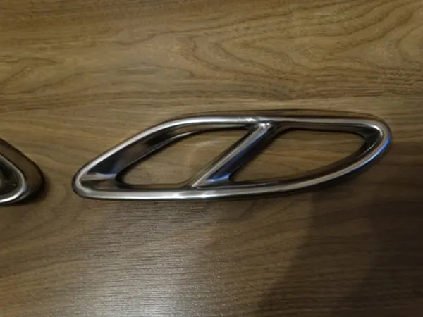 OEM A2538854100 Linker chroom uitlaatkapje Mercedes GLC image 3
