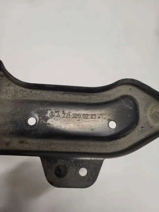 Support compresseur suspension Mercedes-Benz A2213200243 image 4