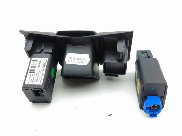 Tomada USB Peugeot 308 OEM 98483947V 2022 image 3